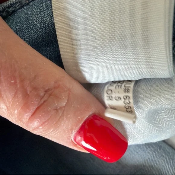 Hollister Denim Blue size 5 W 27 Hi Rise 10”Shortie 3” Blue Denim Stretch Shorts - Picture 6 of 6